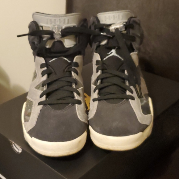 VVMNS AIR JORDAN 6 RETRO BLACKCHROME SMOKE GREY - Picture 4 of 7
